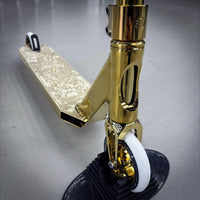 Striker Full Gold Custom Build - Gold-ScootWorld.se