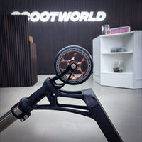Striker Pandemonium Custom Build - Svart/Silver-ScootWorld.se