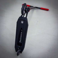 Striker Pandemonium Red/Black Custom Build - Svart/Röd-ScootWorld.se
