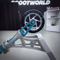 Striker Aether Silver/Teal Custom Build - Silver/Turkos-ScootWorld.se