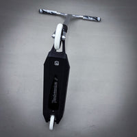 Striker Ethic Black/Silver Custom Build - Svart/Silver-ScootWorld.se