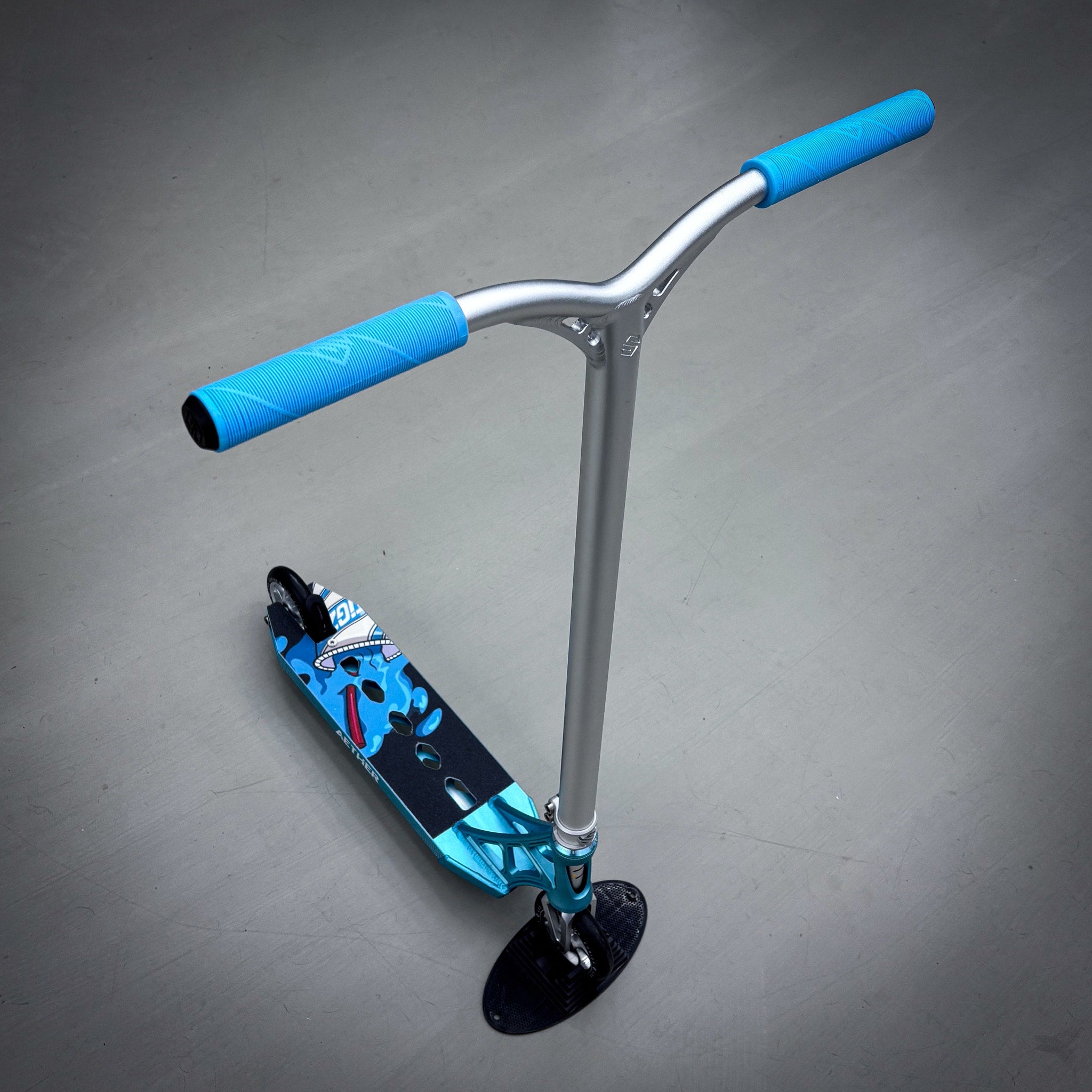 Striker Aether Teal/Silver Custom Build - Turkos/Silver-ScootWorld.se