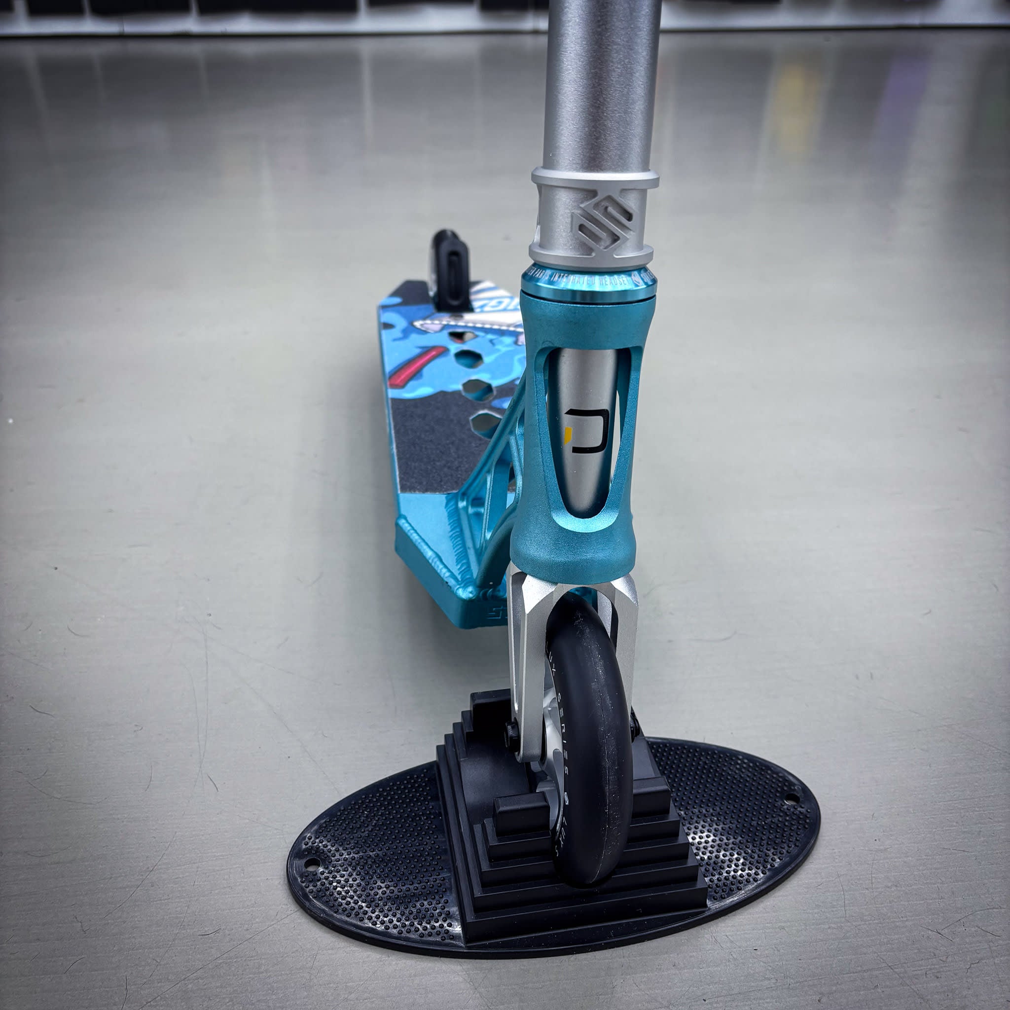 Striker Aether Teal/Silver Custom Build - Turkos/Silver-ScootWorld.se