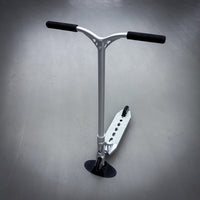 Striker Aether Silver Custom Build - Silver-ScootWorld.se