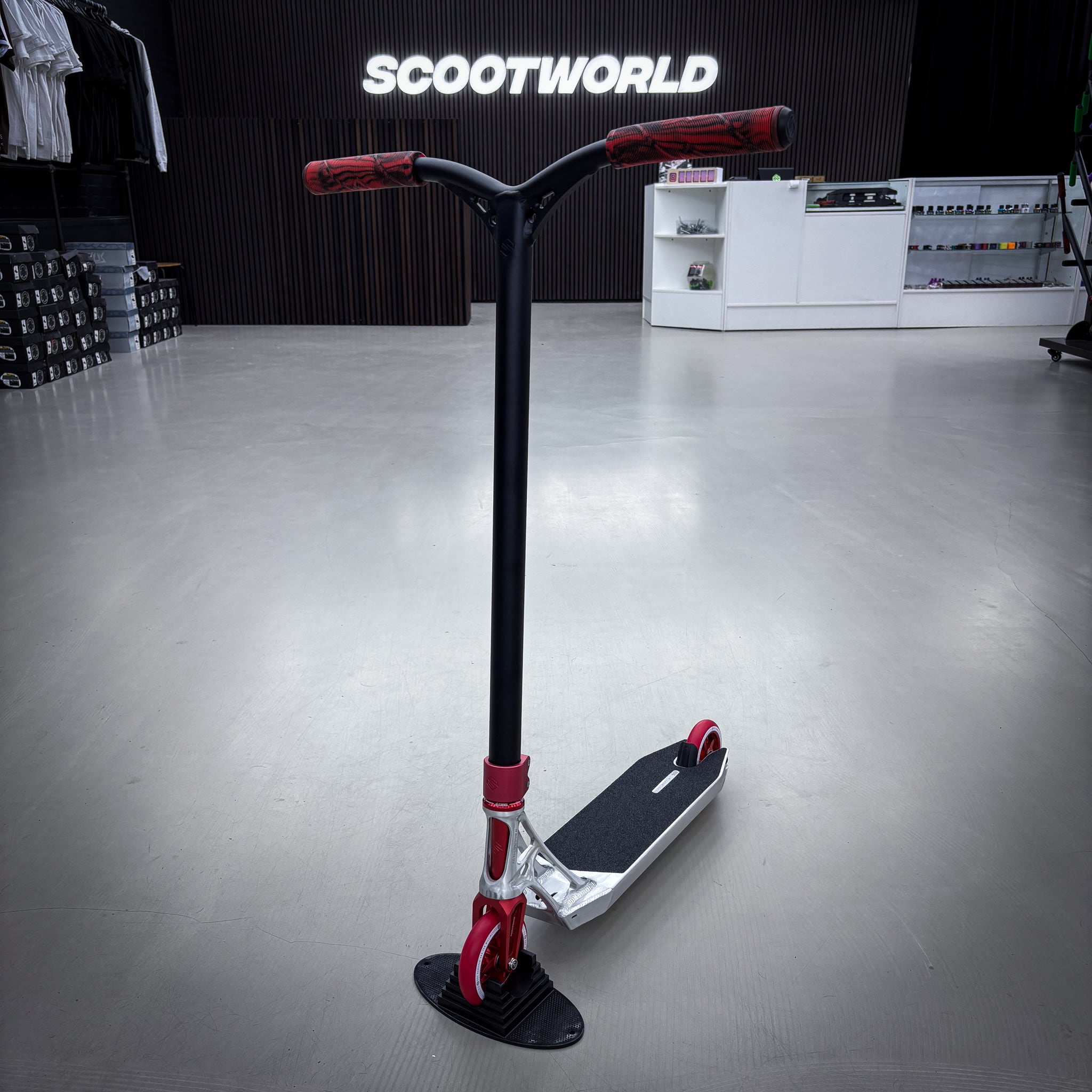 Striker Ethic Silver/Red 500 Custom Build - Silver/Red-ScootWorld.se