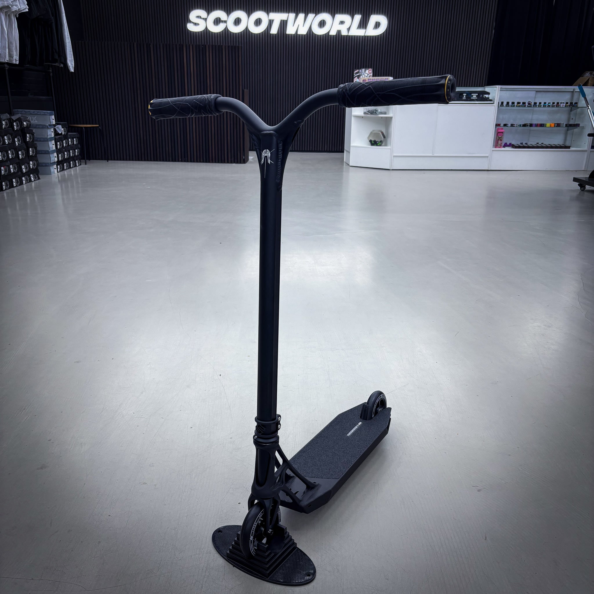 Ethic Black Custom Build - Svart-ScootWorld.se