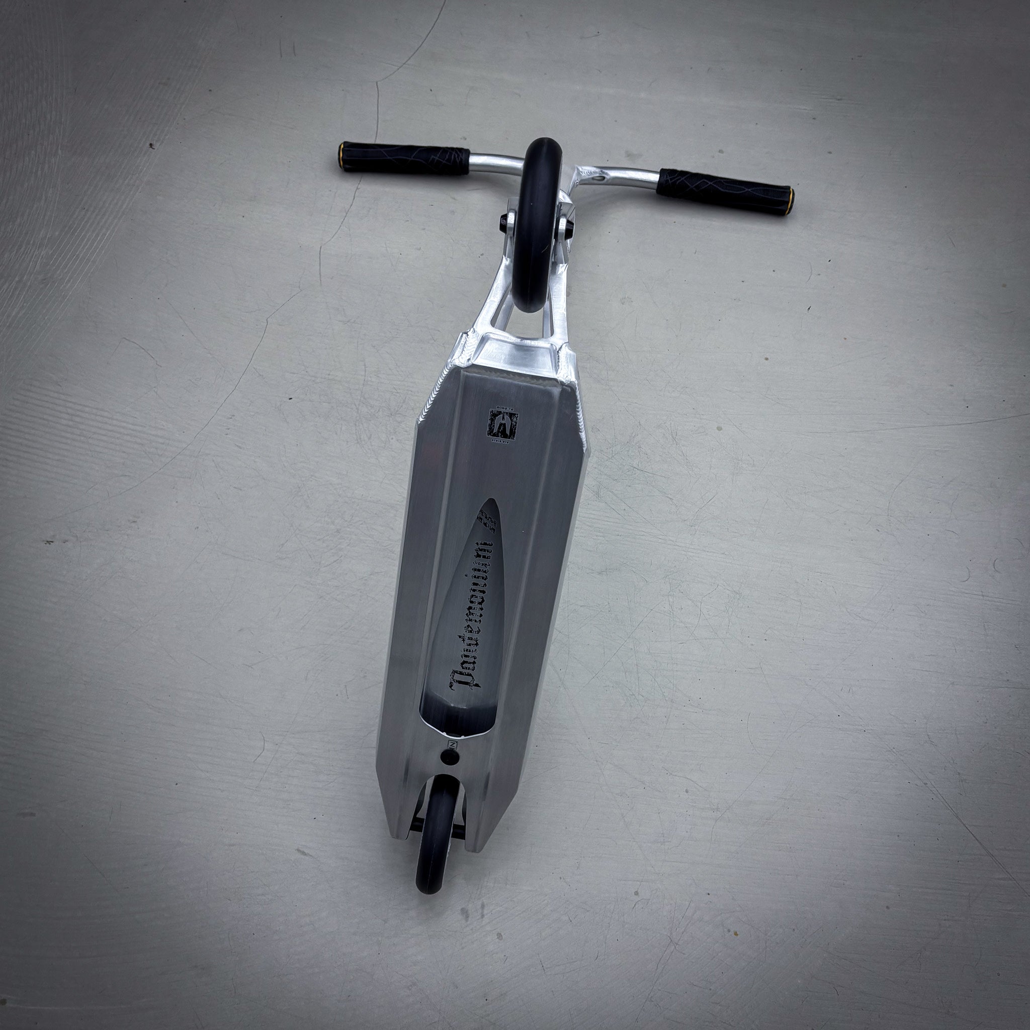 Ethic Silver Custom Build - Silver-ScootWorld.se