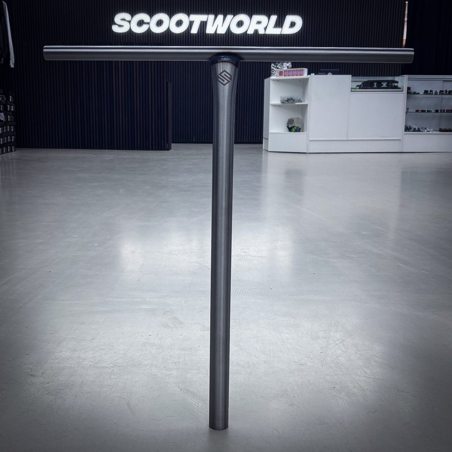 Striker Steeltanium T Kickbike Styre - Raw-ScootWorld.se