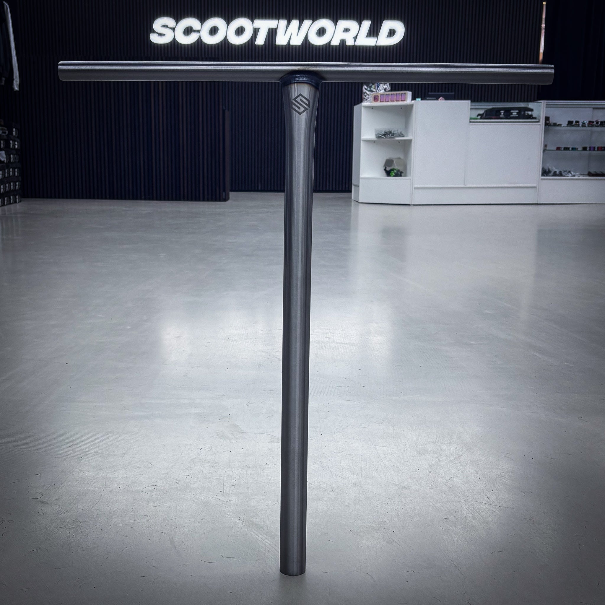 Striker Steeltanium T Kickbike Styre - Raw-ScootWorld.se