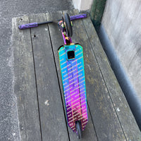 ScootWorld Gravis Custom Build Trick Sparkcykel - Svart/Rainbow-ScootWorld.se