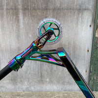 Striker Rainbow Deck Custom Build - Svart/Rainbow-ScootWorld.se