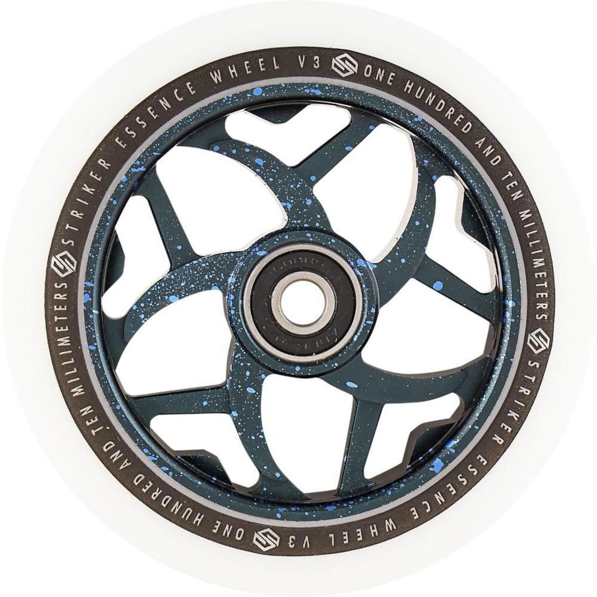 Striker Essence V3 Vit 110mm Sparkcykel Hjul - Splash Black/Blue-ScootWorld.se