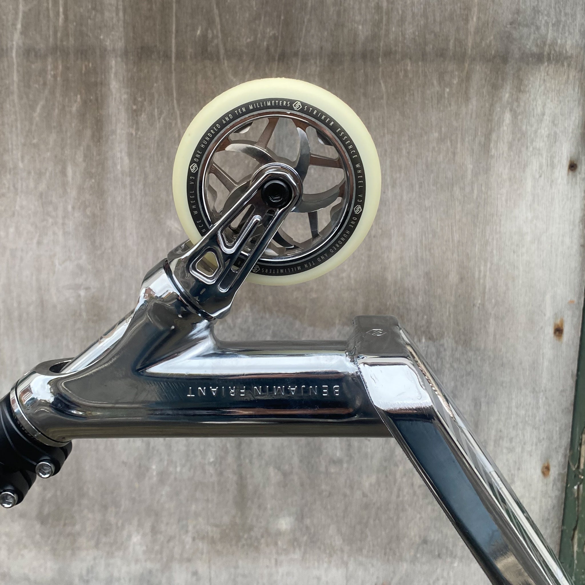 Striker BenJ Custom Build - Svart/Silver-ScootWorld.se
