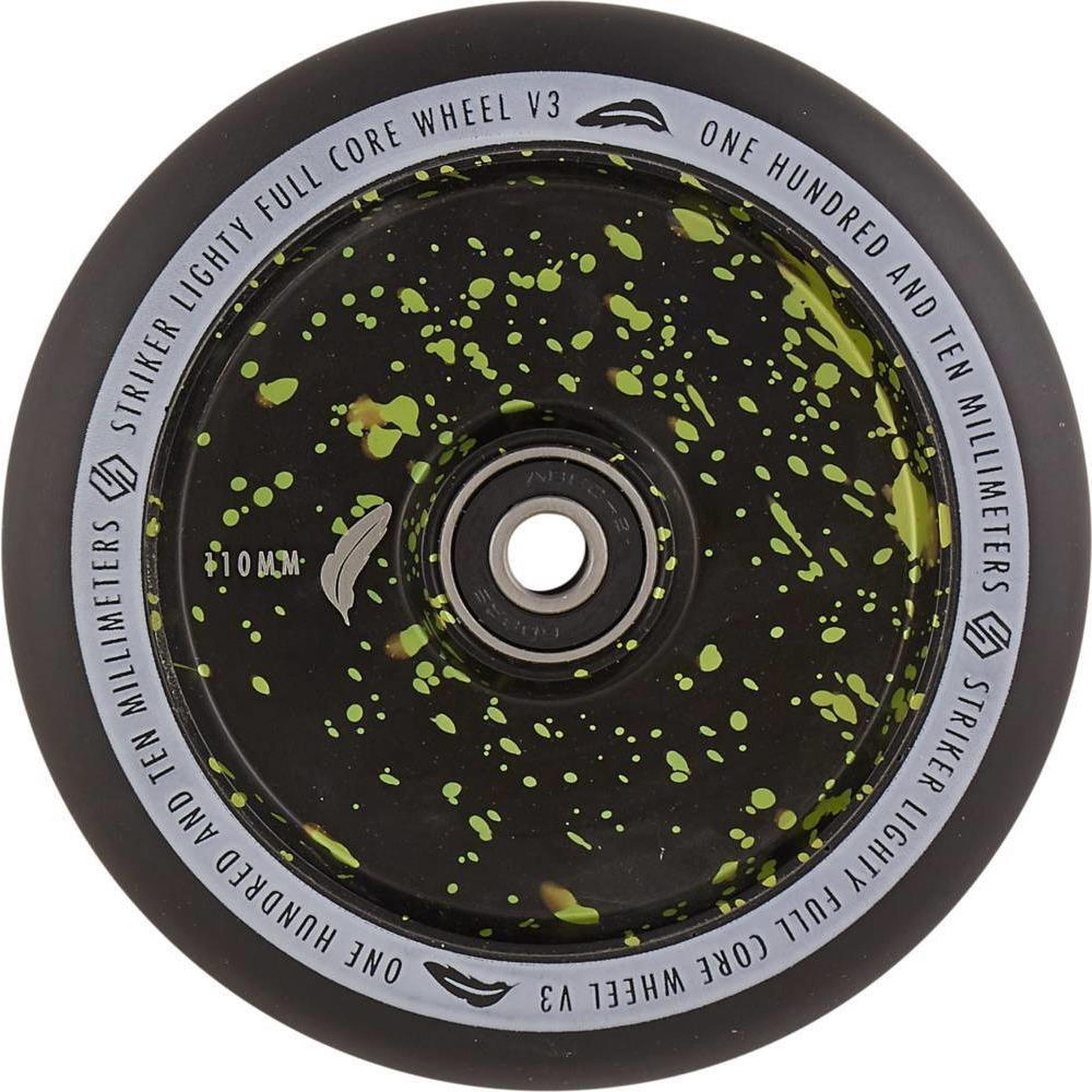 Striker Lighty Fullcore V3 Svart 110mm Sparkcykel Hjul - Splash Black/Green-ScootWorld.se