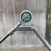 Striker Silver/Green Street Custom Build - Silver/Grön-ScootWorld.se
