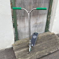 Striker Silver/Green Street Custom Build - Silver/Grön-ScootWorld.se