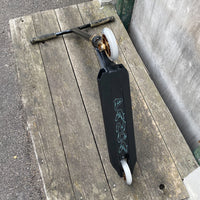 Striker Panda Deck Custom Build - Svart/Gold-ScootWorld.se