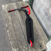 Striker Red & Black Custom Build - Svart/Röd-ScootWorld.se