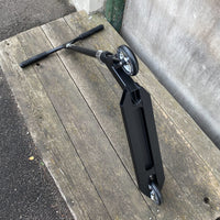 Striker BenJ Bar Custom Build - Svart-ScootWorld.se