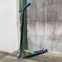 Striker Rainbow Deck Custom Build - Svart/Rainbow-ScootWorld.se