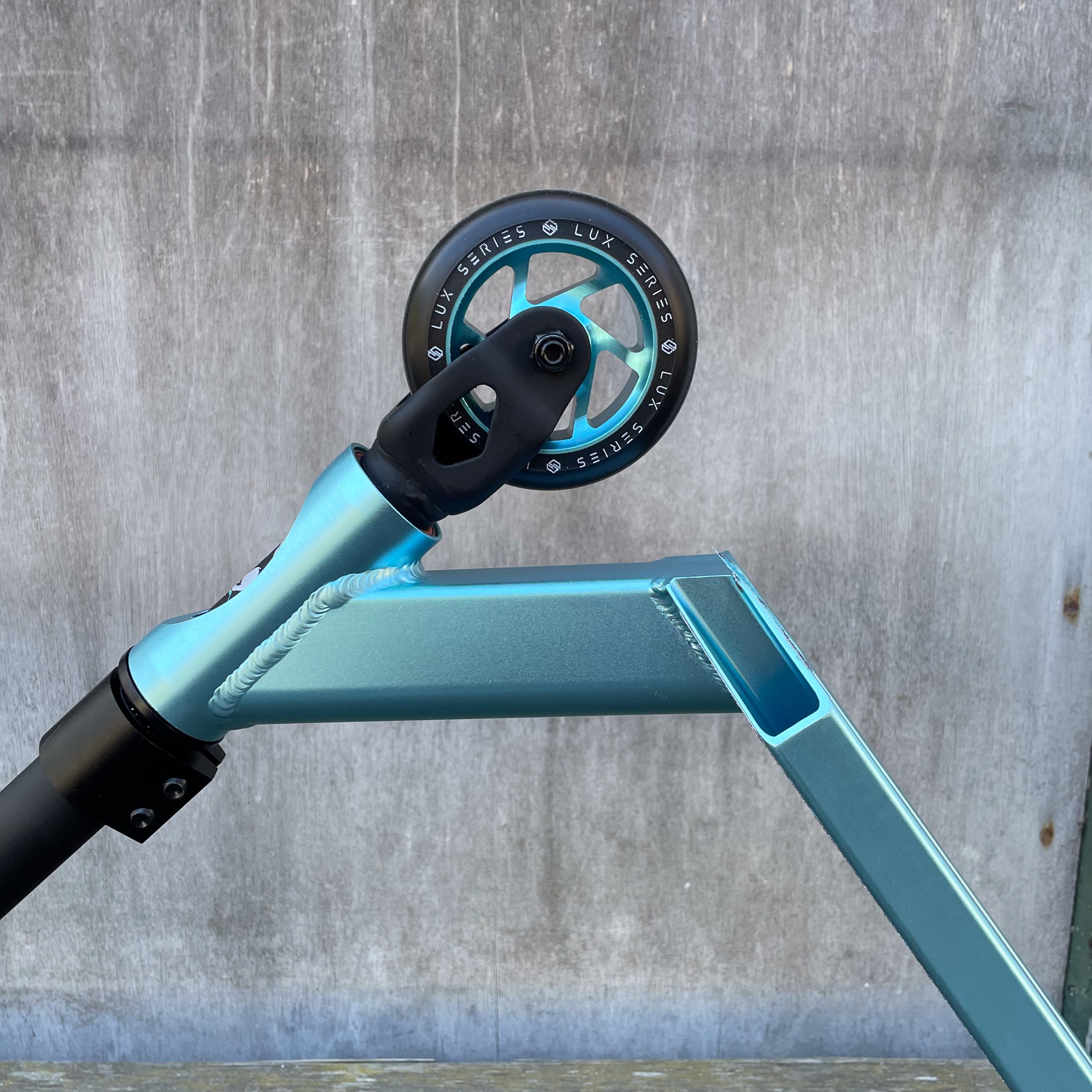 Panda Lux Custom Build Trick Sparkcykel - Svart/Blå-ScootWorld.se