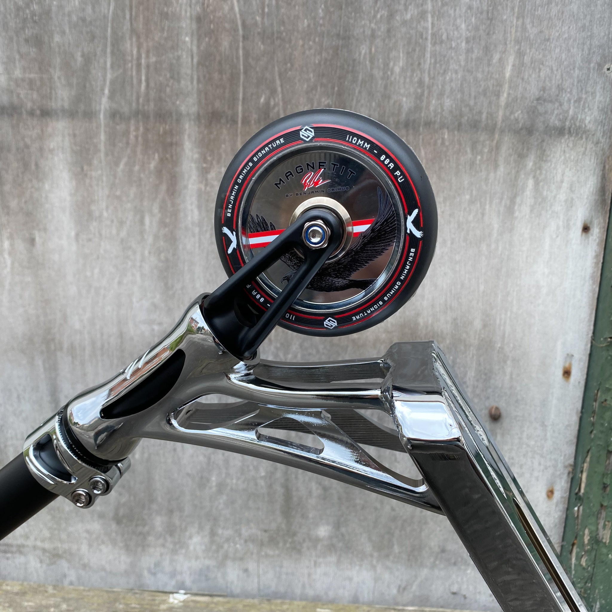 Striker Chrome Park Custom Build - Svart/Silver-ScootWorld.se