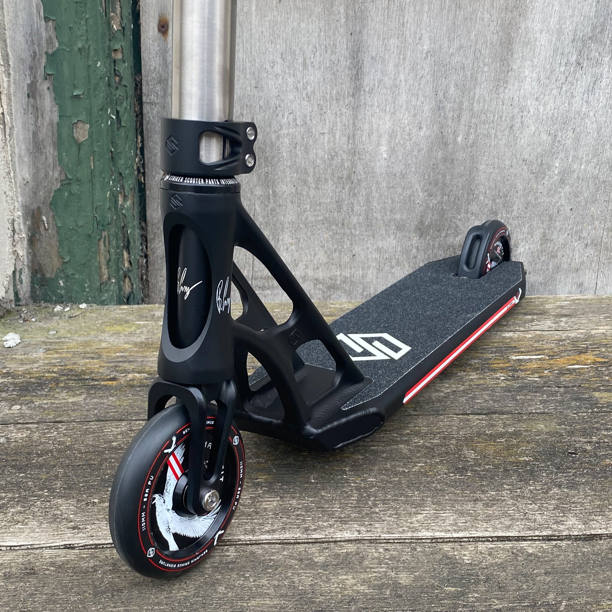 Striker BGSEAKK Titan Bar Custom Build - Svart/Silver-ScootWorld.se