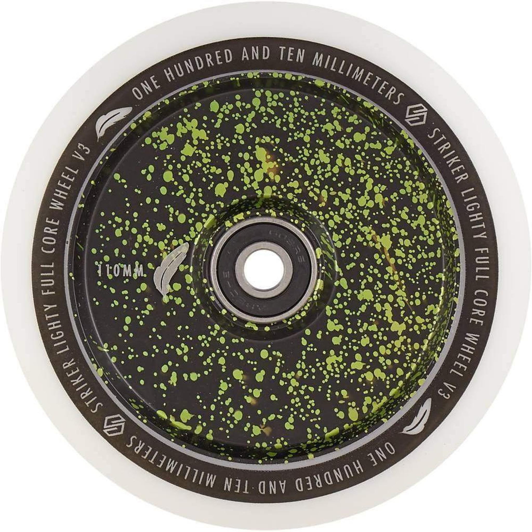 Striker Lighty Fullcore V3 Vit 110mm Sparkcykel Hjul - Splash Black/Green-ScootWorld.se