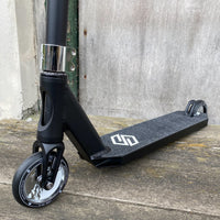Striker BenJ Bar Custom Build - Svart-ScootWorld.se