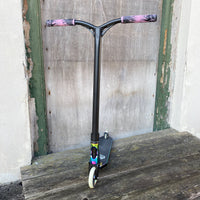 Striker Rainbow Custom Build - Rainbow-ScootWorld.se