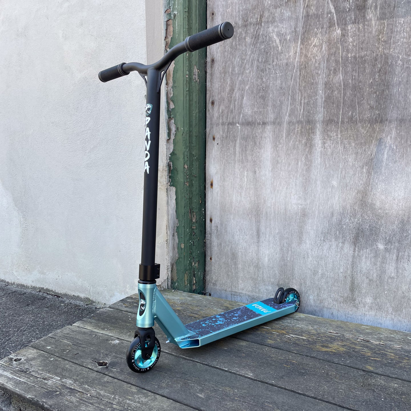 Panda Lux Custom Build Trick Sparkcykel - Svart/Blå-ScootWorld.se