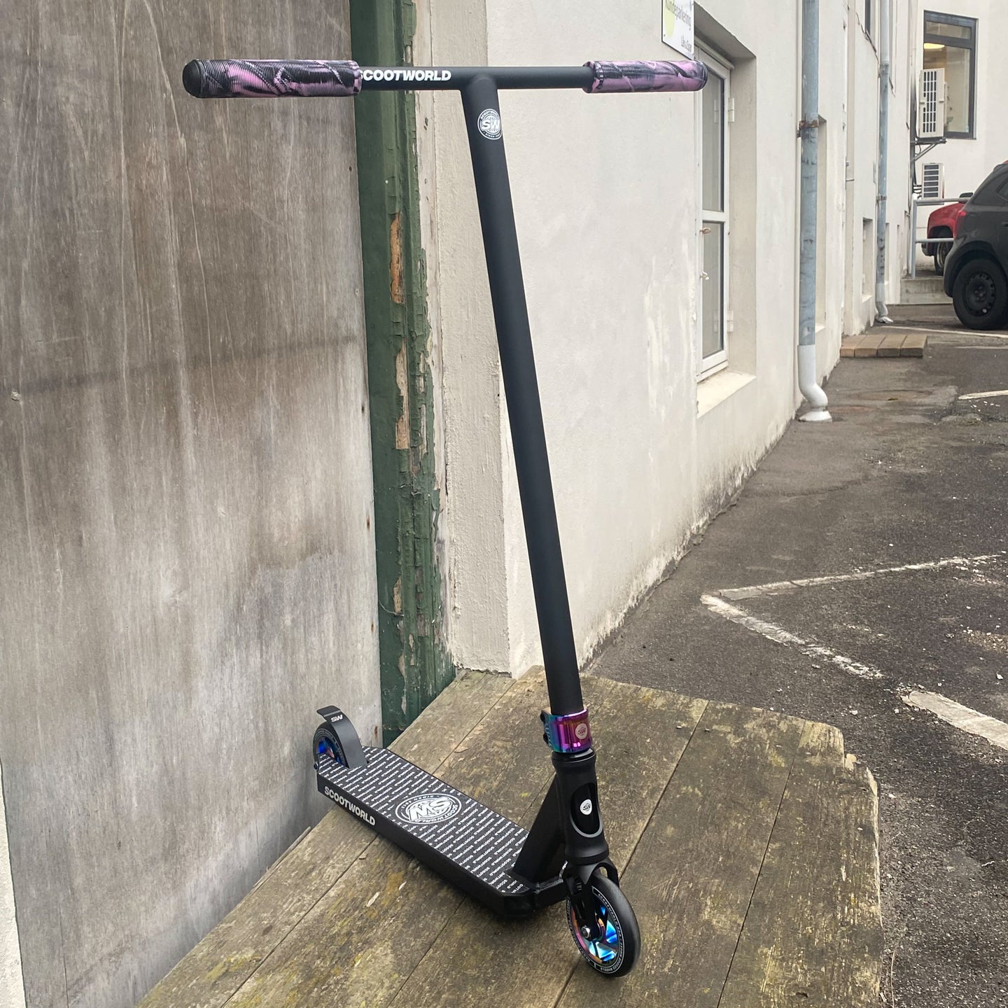 ScootWorld Titan Custom Build - Svart/Rainbow-ScootWorld.se