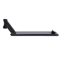 Striker Gravis Integrated Kickbike Deck - Svart-ScootWorld.se