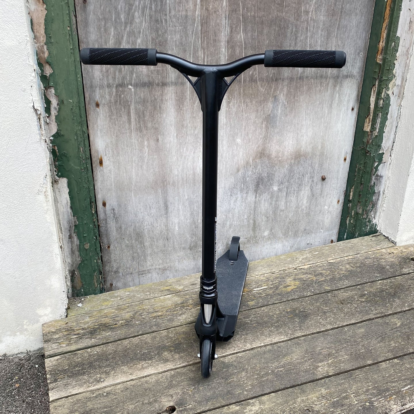 Longway Panda Custom Build - Svart-ScootWorld.se