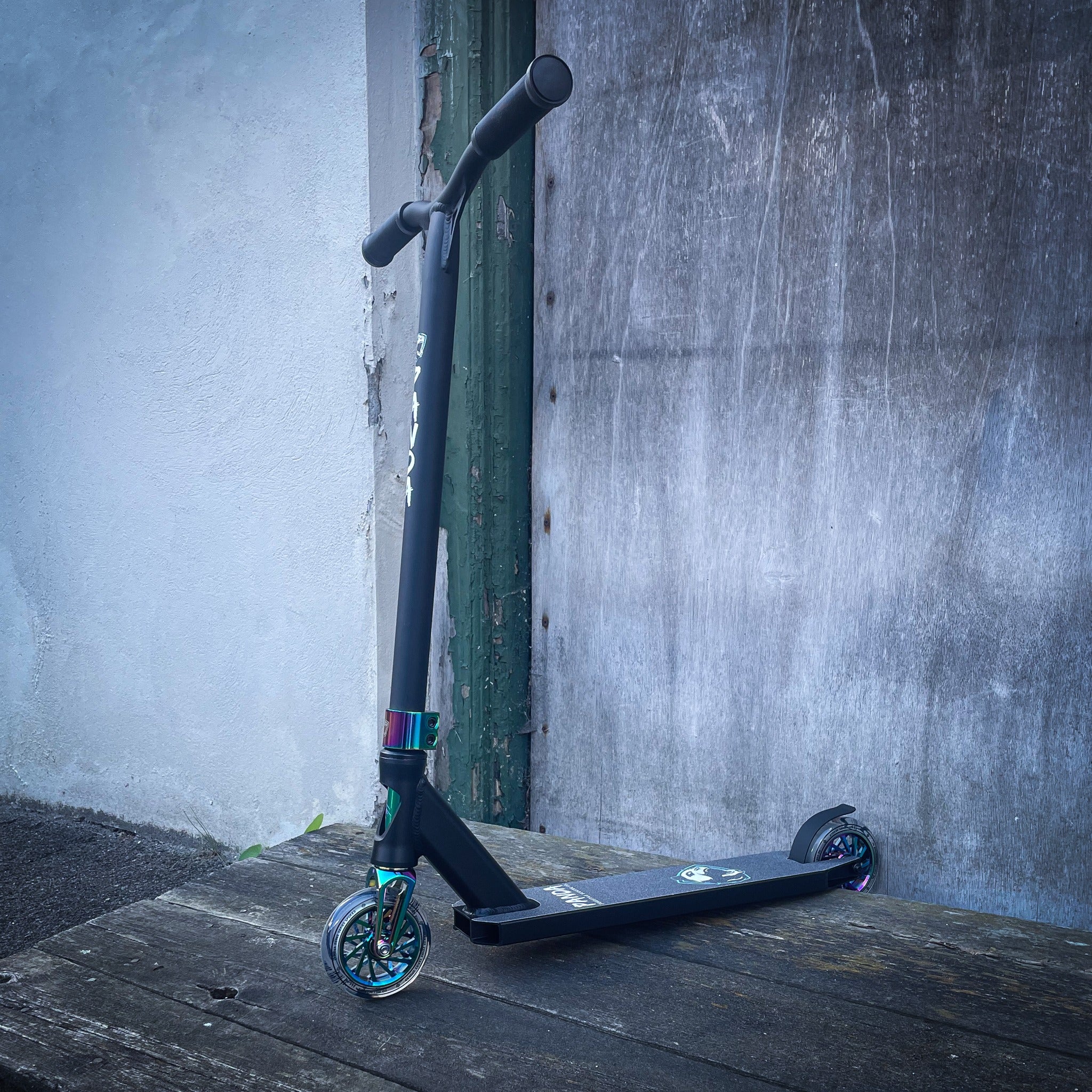 Panda Rainbow Custom Build Trick Sparkcykel - Svart/Rainbow-ScootWorld.se