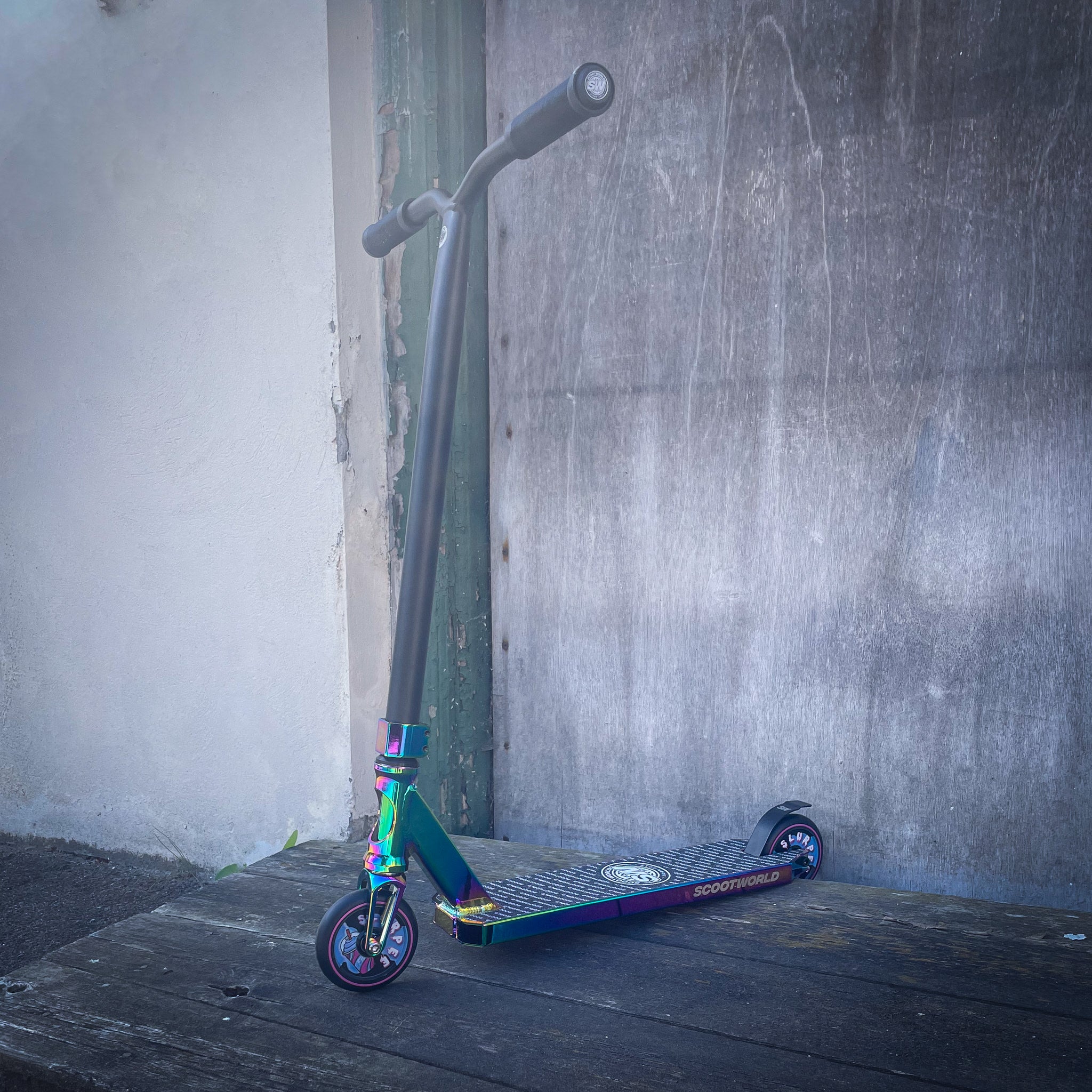 ScootWorld Rainbow Custom Build Trick Sparkcykel - Svart/Rainbow-ScootWorld.se