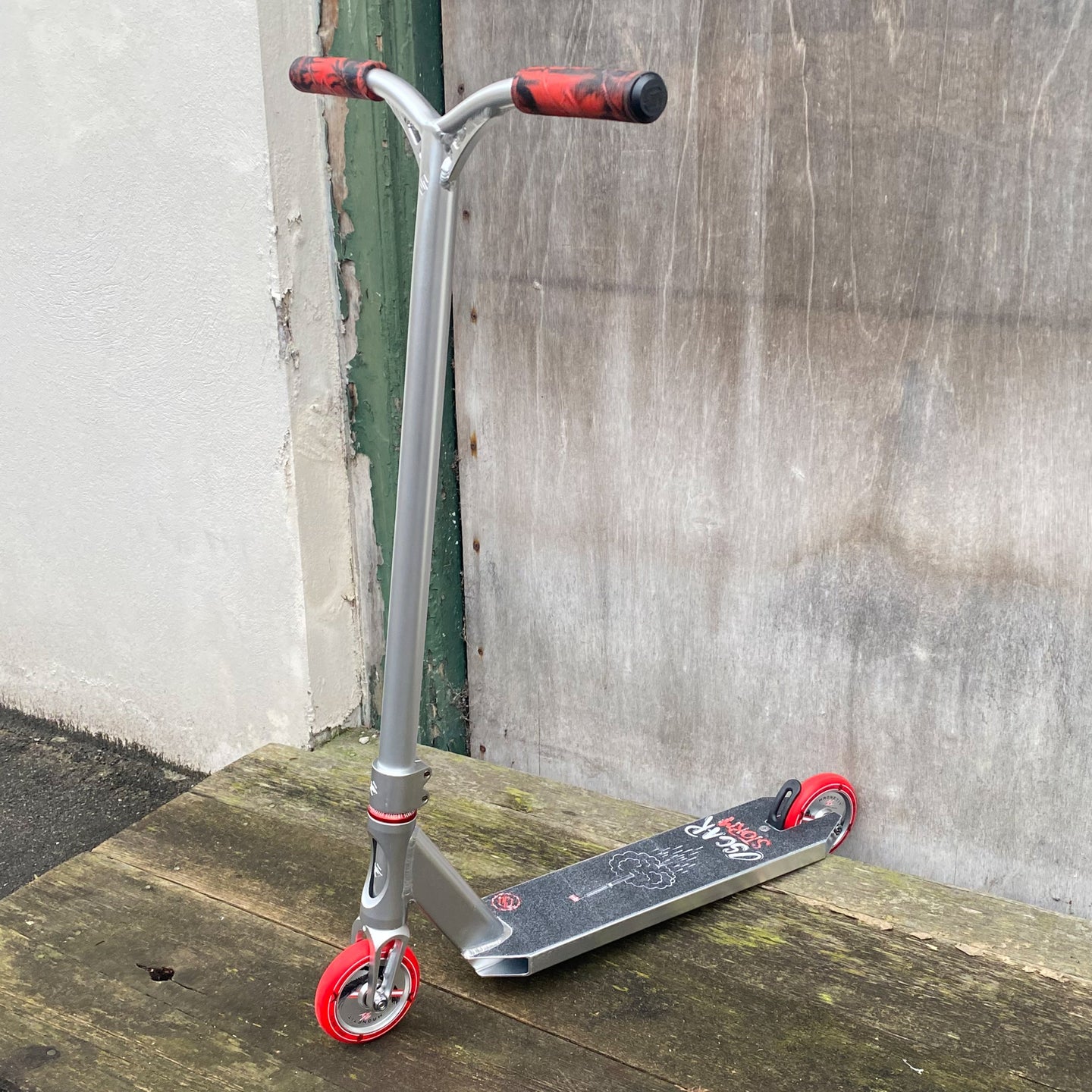 Striker Silver & Red Custom Build -ScootWorld.se