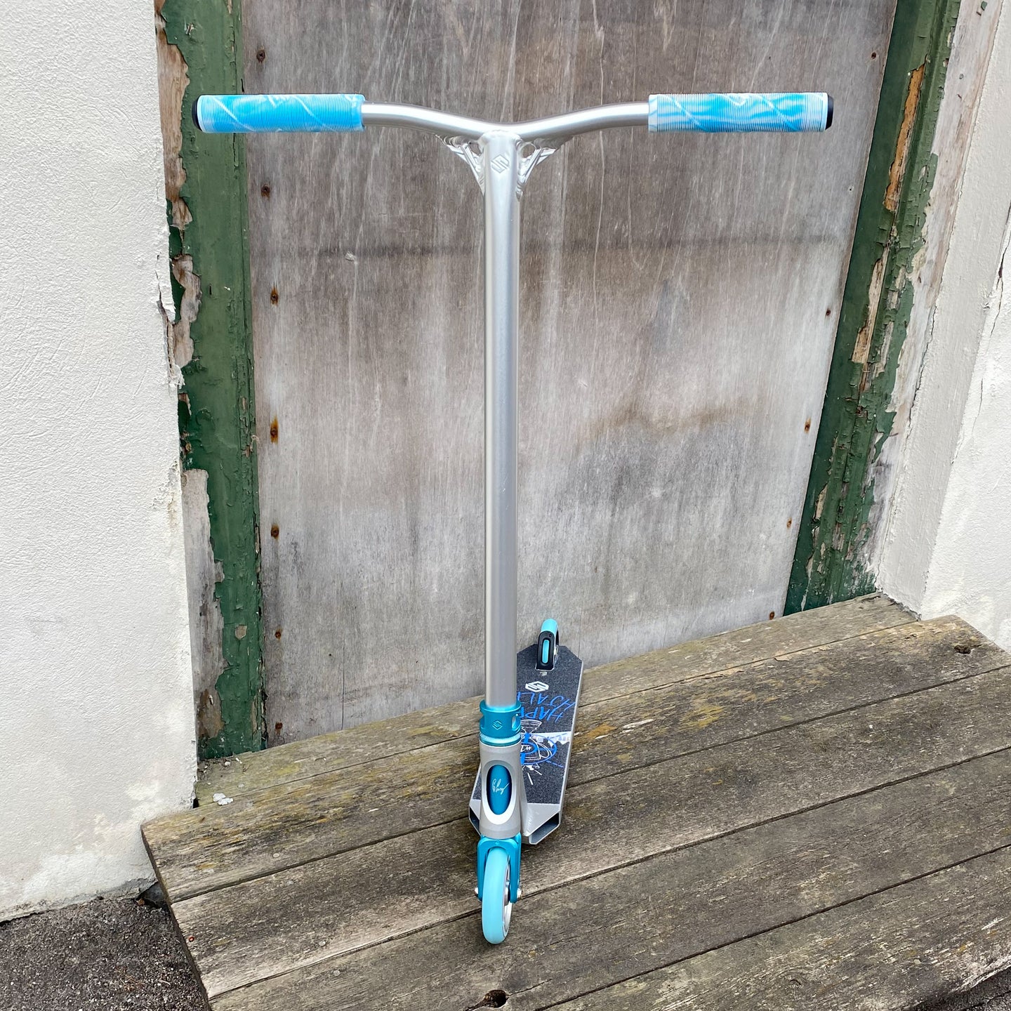 Striker Silver/Teal Custom Build - Silver/Turkos-ScootWorld.se