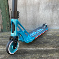 Striker BGSeakk Custom Build - Svart/Blå-ScootWorld.se