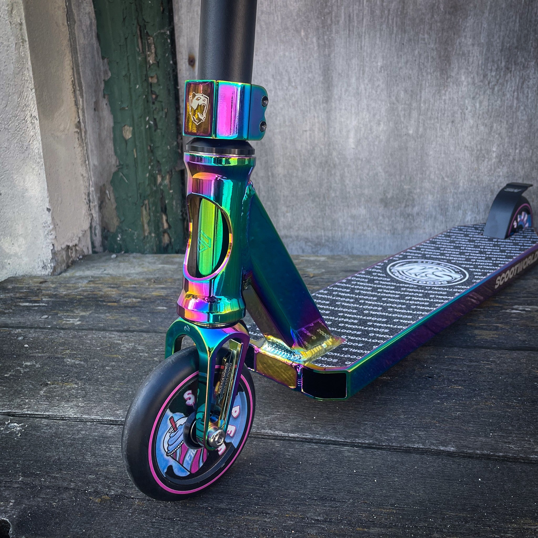 ScootWorld Rainbow Custom Build Trick Sparkcykel - Svart/Rainbow-ScootWorld.se