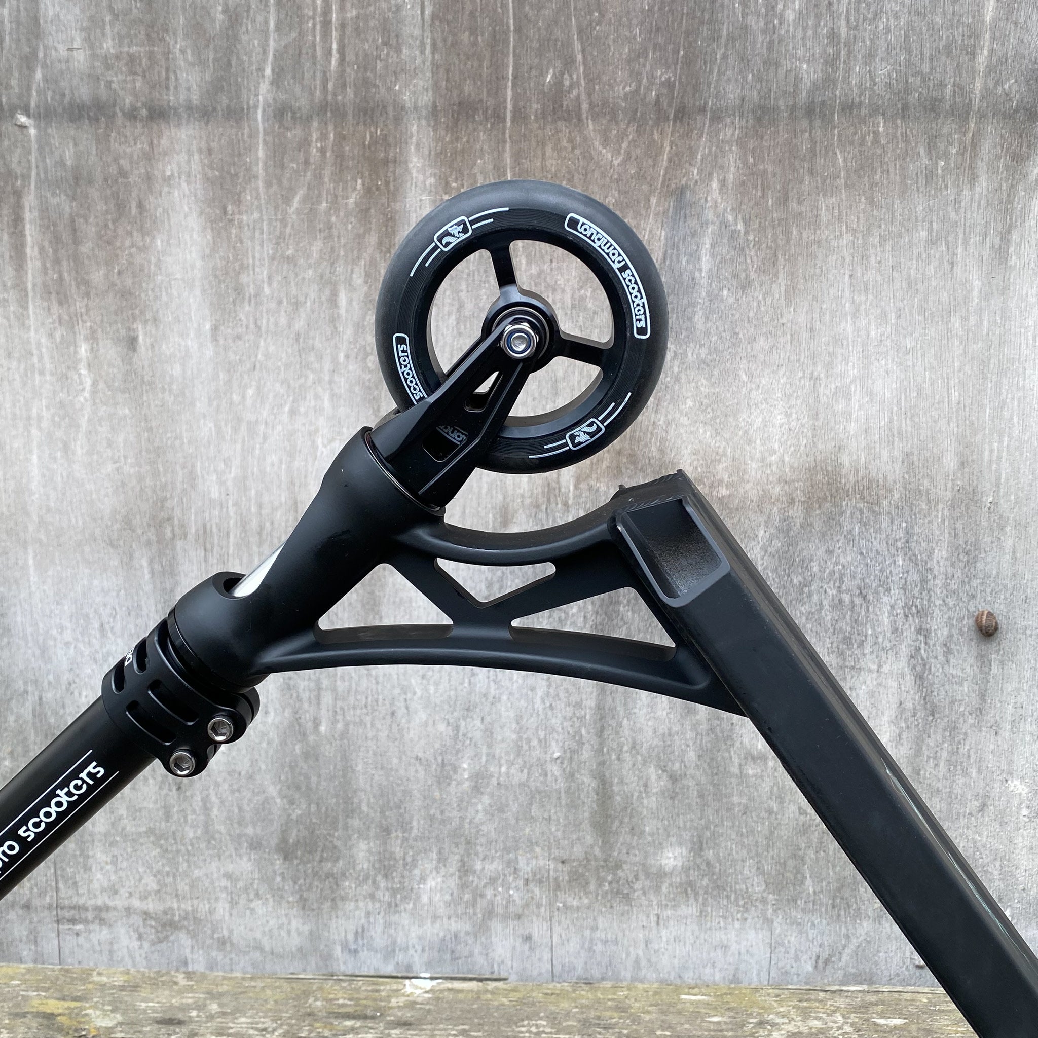 Longway Panda Custom Build - Svart-ScootWorld.se