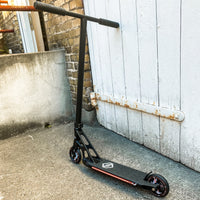 Striker BGSEAKK Extreme Custom Build - Svart-ScootWorld.se