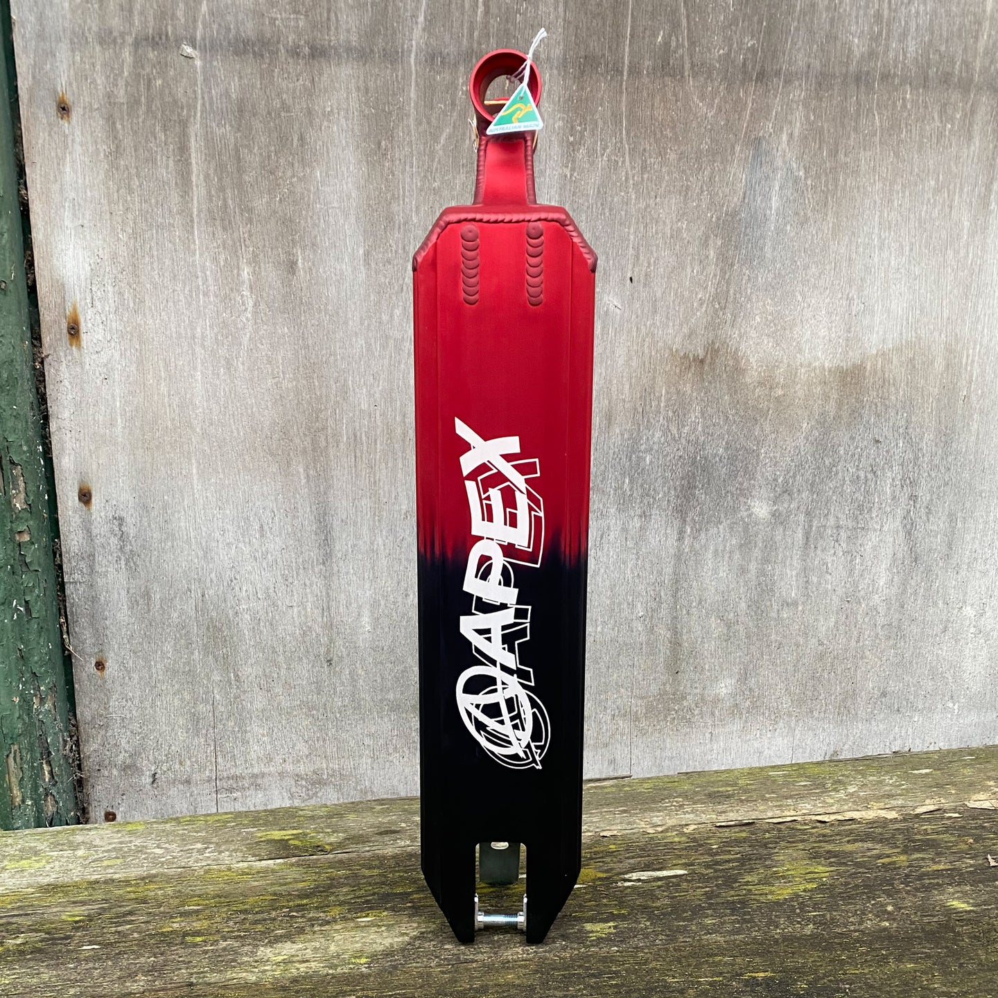 Limited Apex ID Red/Black Trick Sparkcykel Deck - Röd/Svart-ScootWorld.se