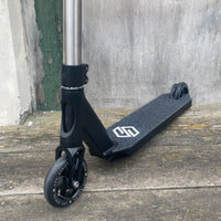 Striker Lux Titan Bar Custom Build - Svart/Silver-ScootWorld.se