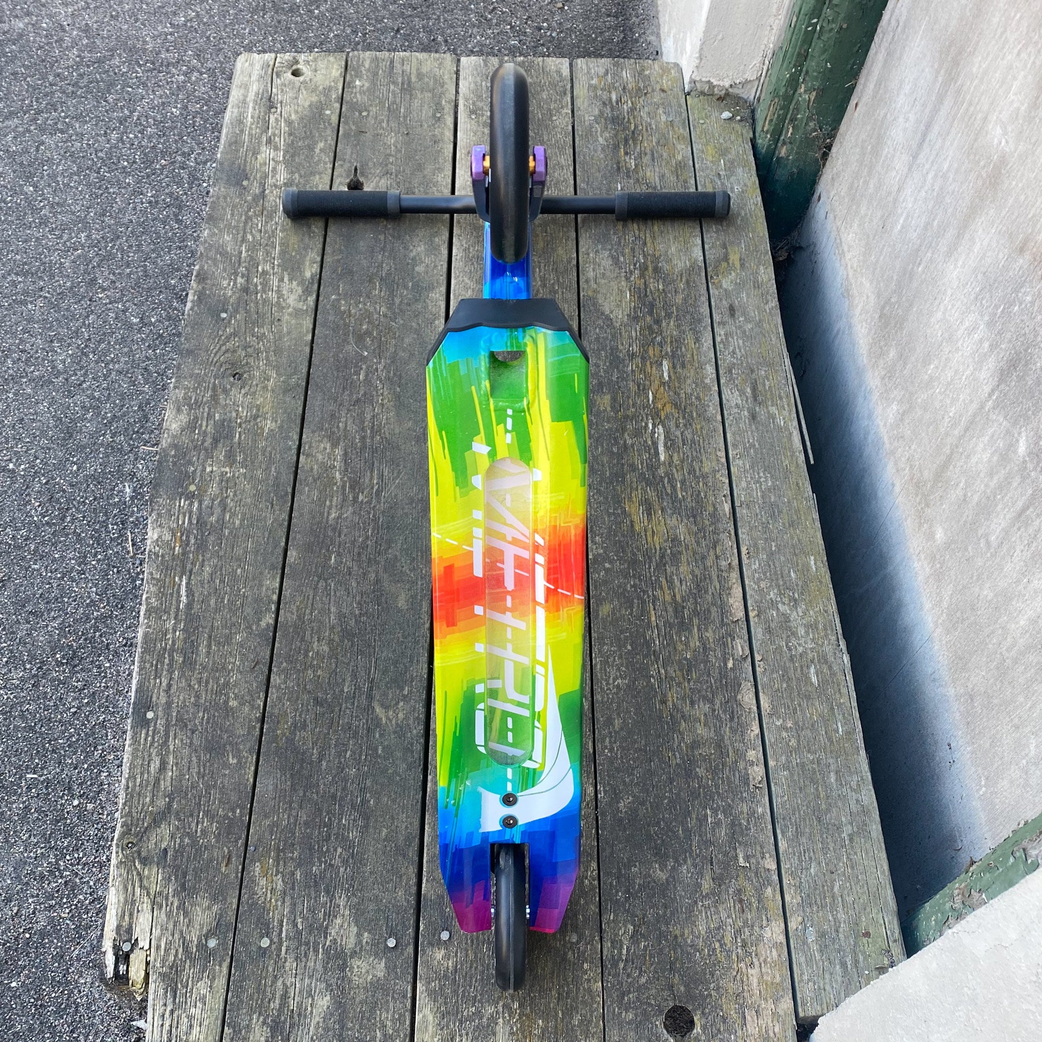 ScootWorld Mixed Custom Build - Svart/Rainbow-ScootWorld.se