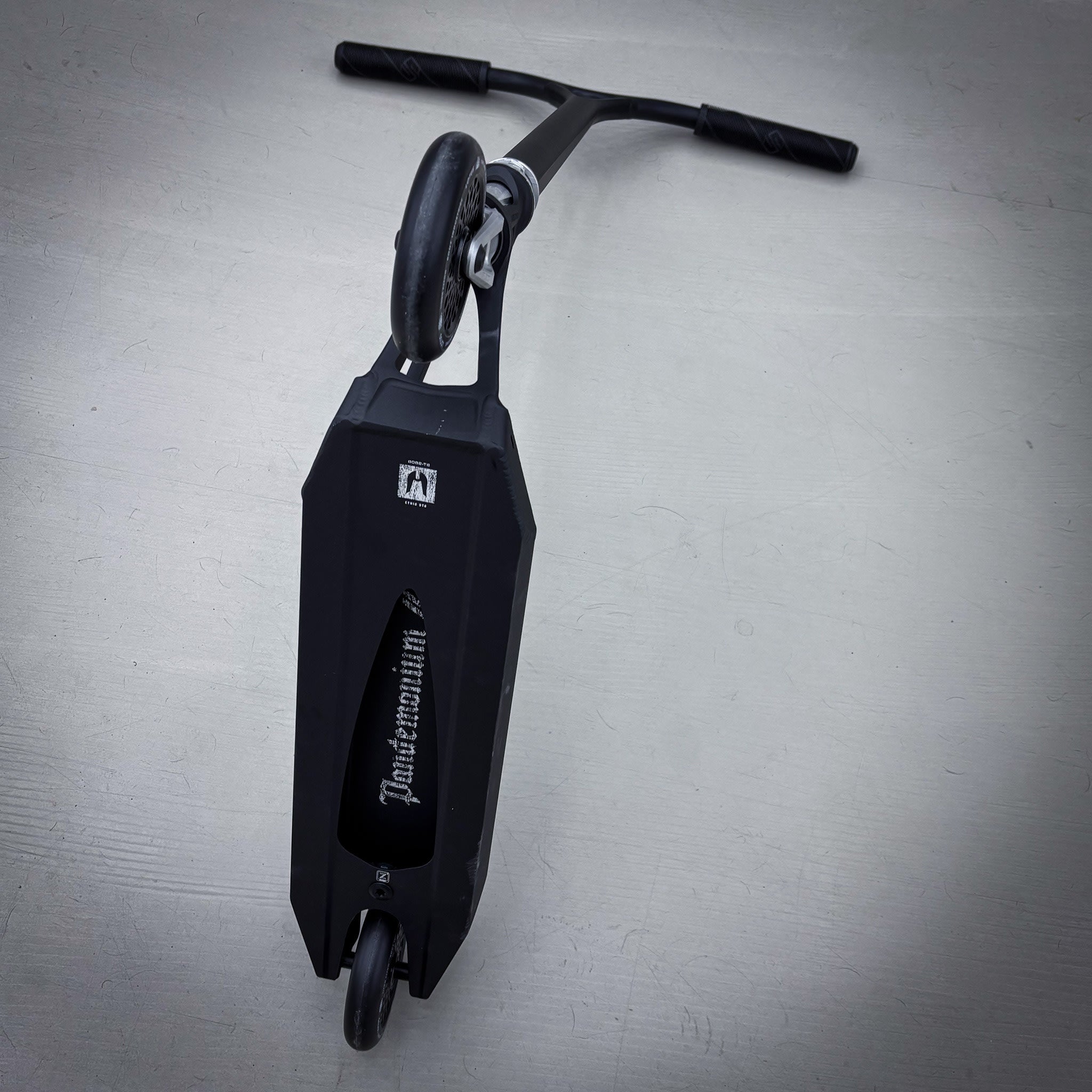 Ethic Lightweight Black Custom Build - Black