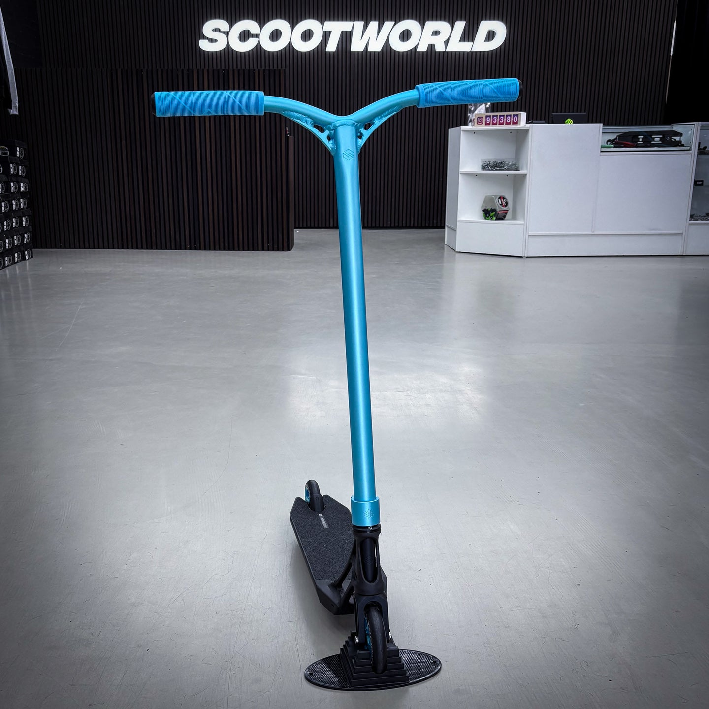 Striker Pande Teal/Black Custom Build - Teal/Black
