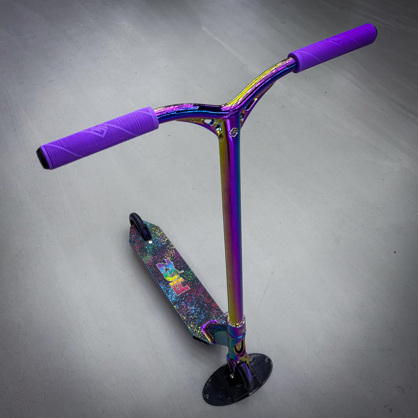 Striker Full Rainbow Custom Build - Rainbow