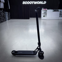 Striker Pande Black 460 Custom Build - Svart-ScootWorld.se