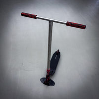 Striker Titan Pande Red Custom Build - Svart/Röd/Silver-ScootWorld.se